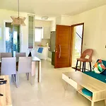 R&r Sea-view Apartman